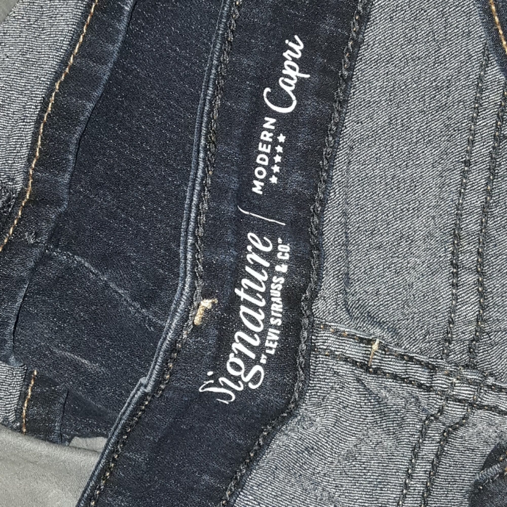 Capris - Picture 2 of 4